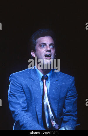 Billy Joel durchführen bei Wembley Arena 8. Juni 1984 Stockfoto