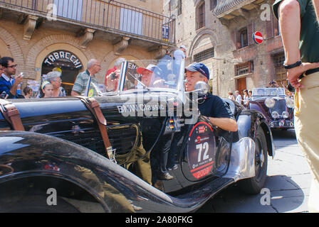 Mille Miglia 2009 - Ankunft in Siena, historische Straße Rennen Stockfoto