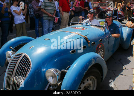 Mille Miglia 2009 - Ankunft in Siena, historische Straße Rennen Stockfoto