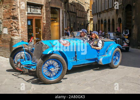 Mille Miglia 2009 - Ankunft in Siena, historische Straße Rennen Stockfoto