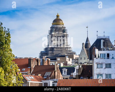 Fernsicht auf das 'Palais de Justice'/Gerichte verkleideten Gerüst - Brüssel, Belgien. Stockfoto