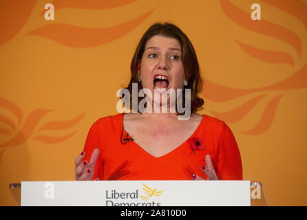 Jo Swinson, Führer der Liberaldemokraten, Adressen Verfechter bei der Einführung von Wahlkampf ihrer Partei. Stockfoto