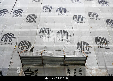 Alte Wohnung Gebäude renoviert, Ljubljana, Slowenien Stockfoto