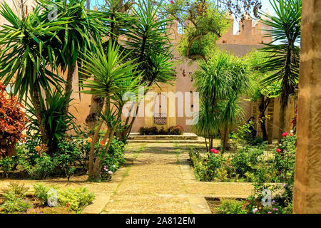 Blick auf die andalusischen Gärten in der Kasbah des Udayas alte Festung in Rabat in Marokko liegt an der Mündung des Bou Regreg gelegen. Rabat Stockfoto