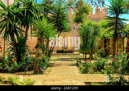 Blick auf die andalusischen Gärten in der Kasbah des Udayas alte Festung in Rabat in Marokko liegt an der Mündung des Bou Regreg gelegen. Rabat Stockfoto