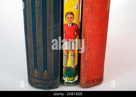 Onkel Toms Hütte, Lionel gewinnt durch und Treasure Island Vintage Books Stockfoto