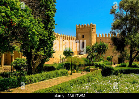 Blick auf die andalusischen Gärten in der Kasbah des Udayas alte Festung in Rabat in Marokko liegt an der Mündung des Bou Regreg gelegen. Rabat Stockfoto