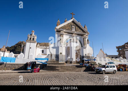 Haupteingang der Basilika Unserer Lieben Frau von Copacabana, Bolivien Stockfoto