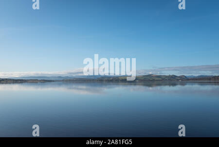 Ansicht des Cromarty Firth aus der Cromarty Brücke auf der A9 im Nordosten von Schottland. Stockfoto