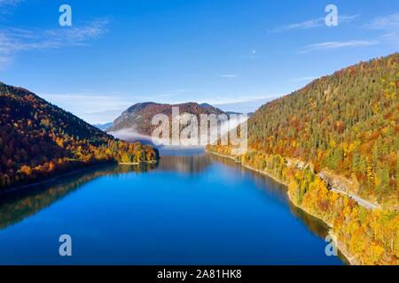 Sylvenstein See, Sylvenstein Stausee, in der Nähe von Lenggries, Isarwinkel, Luftaufnahme, Oberbayern, Bayern, Deutschland Stockfoto