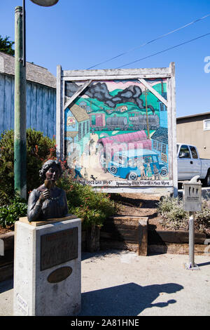 Gemälde von steinbecks Buch und Büste von kalisa Moore, La Ila Cafe, Unterhaltung und Tanz. Bruce Saum Weg, Cannery Row, Monterey, Kalifornien, USA Stockfoto