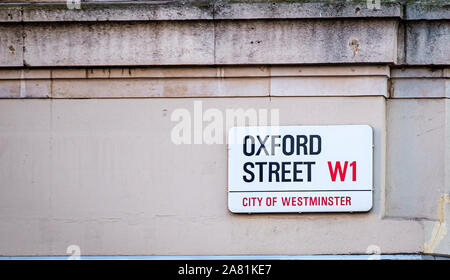 London, UK, 23. Februar 2019: Oxford Street W1 Westminster Zeichen an der Wand Stockfoto
