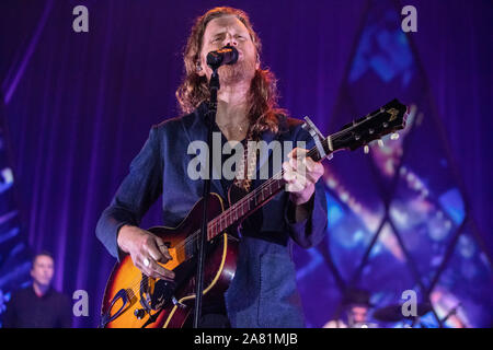 Mailand Italien. 04. November 2019. American Folk/Rock Band DIE LUMINEERS führt live auf der Bühne im Alcatraz während der 'UK and European Tour 2019". Stockfoto