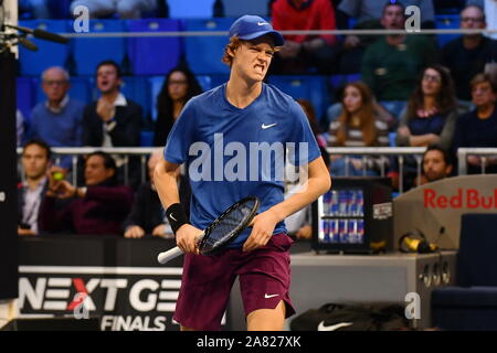 Mailand, Italien. 5 Nov, 2019. sinnerduring Next Gen ATP-Finale - Turnier Runde - Frances Tiafoe vs J. Sünder, Tennis Internationals in Mailand, Italien, 05. November 2019 - LPS/Alessio Tarpini Credit: Alessio Tarpini/LPS/ZUMA Draht/Alamy leben Nachrichten Stockfoto