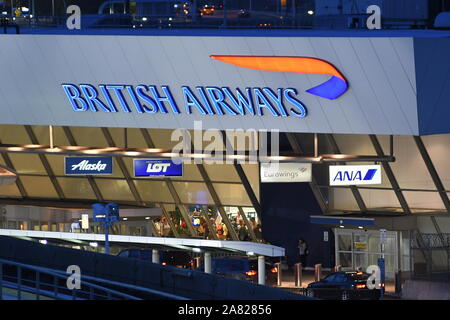 Der AIRTRAIN zwischen Terminal am NEW YORKER JFK International Airport. Stockfoto