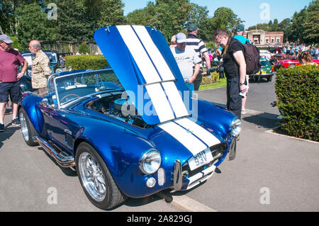 AK 427 Kit AC Cobra auf der Classic Car Show im Stanley Park Blackpool Lancashire England UK. Stockfoto