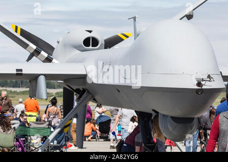 Die United States Air Force MQ-9 Reaper drone sitzt auf statische Anzeige an die 2018 Arctic Thunder Airshow. Stockfoto