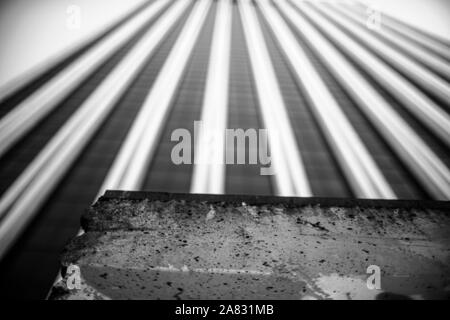 November 5, 2019: 10 Stücke der Berliner Mauer '' "Die längste Segment der Wand außerhalb Berlins - stehen auf dem Rasen auf 5900 Wilshire Boulevard, direkt vor dem Haupteingang des LACMA. Credit: Jason Ryan/ZUMA Draht/Alamy leben Nachrichten Stockfoto