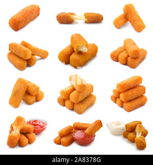 Collage mit leckeren Mozzarella Sticks und Saucen auf weißem Hintergrund Stockfoto