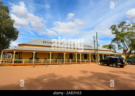 Äußere des legendären Bush pub Nindigully Pub, gebaut 1864, Queensland, Queensland, Australien Stockfoto