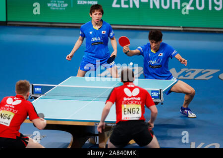 Tokyo Metropolitan Gymnasium, Tokio, Japan. 6 Nov, 2019. Maharu Yoshimura & Koki Niwa (JPN), 6. NOVEMBER 2019 - Tischtennis: 2019 ITTF Team World Cup Men Team zwischen Japan 1-3 England an der Tokyo Metropolitan Gymnasium, Tokio, Japan. Credit: Naoki Morita/LBA SPORT/Alamy leben Nachrichten Stockfoto