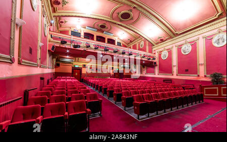 Savoy Theater, Monmouth eine Klasse 11 aufgeführten Veranstaltungsort 2019 Theater des Jahres in der Walisischen Gastfreundschaft Preise gestimmt. Stockfoto