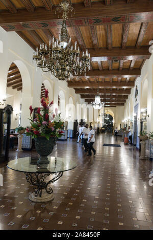 Rezeption in den 1930er Jahren erbaute Hotel Nacional de Cuba (Hotel National von Kuba). Das Hotel ist ein nationales Denkmal, auf einem Hügel gelegen mit Blick auf Stockfoto