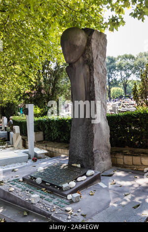 Monument in Gedenken an die Opfer der Konzentrations- und Vernichtungslager Auschwitz-Birkenau in den Friedhof Père Lachaise, Paris Stockfoto