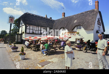 Red Lion Pub, Avebury, Marlborough, Wiltshire, England, UK. Ca. 1990 Stockfoto