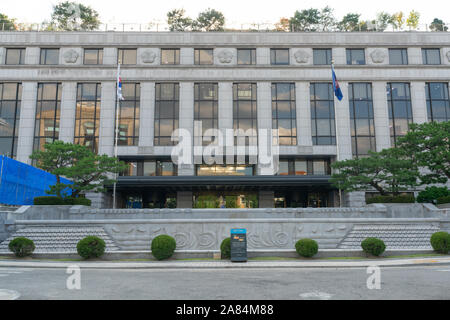 Seoul Korea, 23. September 2019: Vorderansicht des Verfassungsgerichts der Republik Korea in Seoul, Südkorea Stockfoto