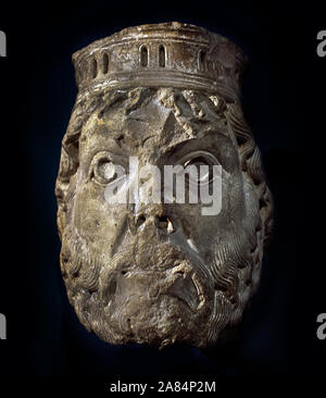 Kopf des Königs David. 1145 Frankreich Französisch (Könige verzieren die Portale der berühmten Kathedrale von Notre-Dame von Paris.) Cluny Museum - National Museum des Mittelalters, Paris, Frankreich, Französisch. Stockfoto