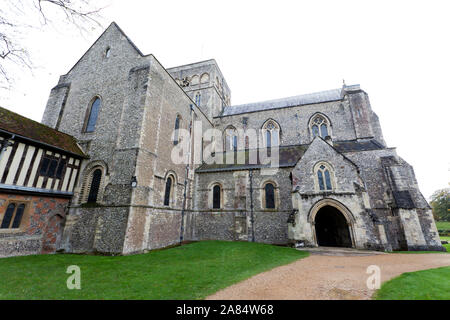 Weitwinkel Blick auf die mittelalterliche Kirche, im Krankenhaus von Hl. Kreuz, Winchester, Hampshire, England Stockfoto