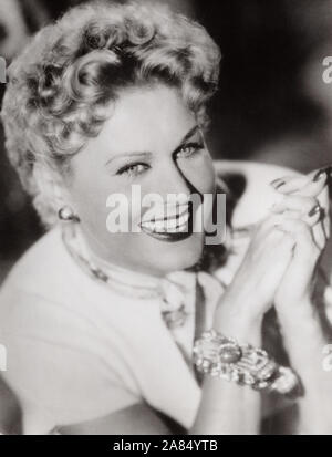 Marika Rökk, English östereichische Fictitious character, Sängerin und Tänzerin, Deutschland 1950er Jahre. Deutsche österreichische Schauspielerin, Sängerin und Tänzerin Marika Roekk, Deutschland 1950. Stockfoto