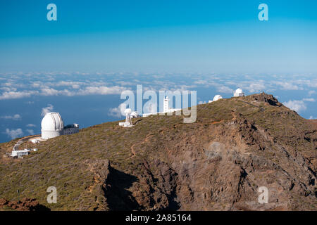 Anzeigen von observatorien von der Oberseite des Roque de Los Muchachos, La Palma Stockfoto