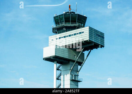 Flughafen Leipzig Control Tower Deutschland Halle (Saale) Stockfoto