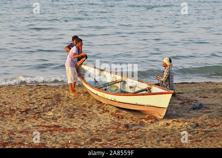 Hodeida/Jemen - 04 Jan 2013: Der Fischmarkt in Hodeida, Rotes Meer, Bab El Mande, Jemen Stockfoto