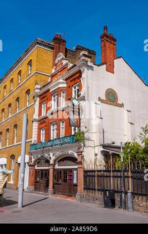 Der blinde Bettler Pub im Mile End Road. Stockfoto