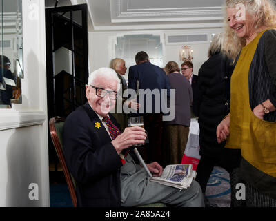 Barry Cryer&Carry akroyd an der Oldie literarische Mittagessen; 05/11/19. Stockfoto