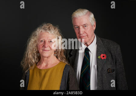 Tragen Akroyd & John McEwen in den Oldie literarische Mittagessen; 05/11/19. Stockfoto