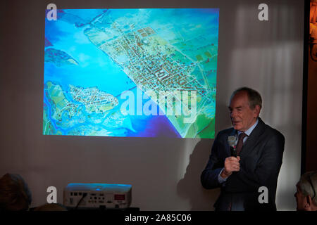 Simon Jenkins an der Oldie literarische Mittagessen 05-11-19 Stockfoto