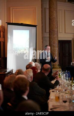 Simon Jenkins an der Oldie literarische Mittagessen 05-11-19 Stockfoto