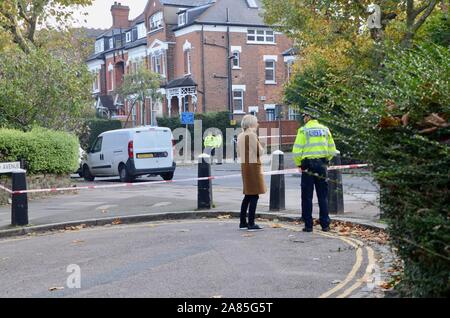 Polizei Vorfall untersuchen Erstechen von Mann in Muswell Hill North London, 31. Oktober 2019 Stockfoto