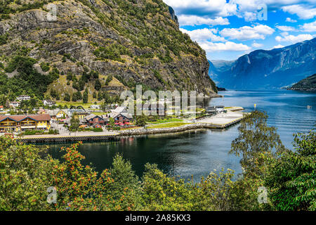 Norwegen. Norvegia. Das Dorf Flam entlang Aurlandsfjord Stockfoto