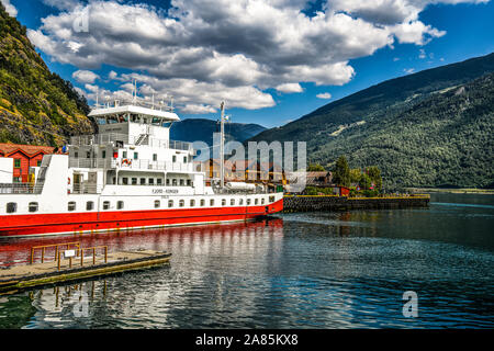 Norwegen. Norvegia. Das Dorf Flam entlang Aurlandsfjord Stockfoto