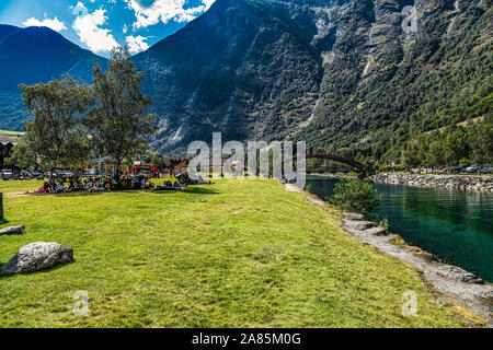 Norwegen. Norvegia. Das Dorf Flam entlang Aurlandsfjord Stockfoto