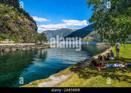 Norwegen. Norvegia. Das Dorf Flam entlang Aurlandsfjord Stockfoto