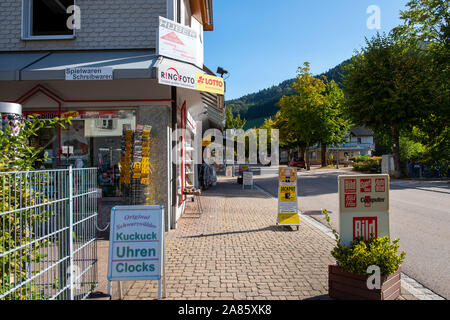 Sonnigen Tag in der Stadt von Bad Peterstal Griesbach im Schwarzwald, Deutschland Europa EU Stockfoto