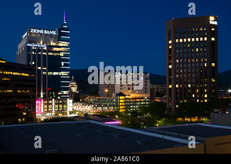 Nacht Blick auf Skyline Boise, Idaho Stockfoto