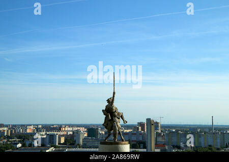 Der Ausblick über die Stadt Bratislava in der Slowakei von der alten Burg. Stockfoto