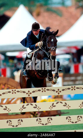 CSI Monterrey Oktober 1998, Joe Fargis (USA) Reiten Caras J Stockfoto